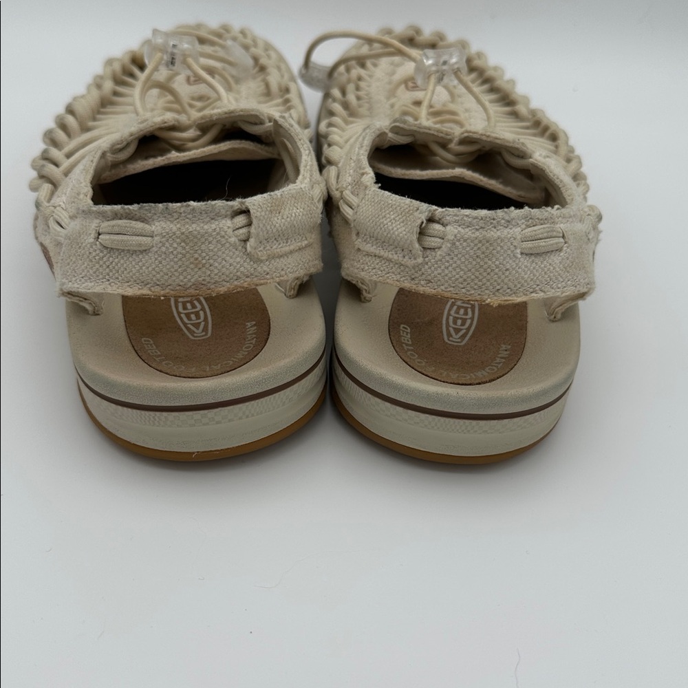 Keen Women’s UNEEK Sandal Water Shoes in Safari Size 9.5 Hike Outdoors Camping - Picture 13 of 16